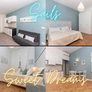 Apartment Homes In