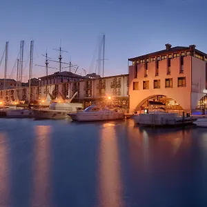 Nh Collection Marina Hotell